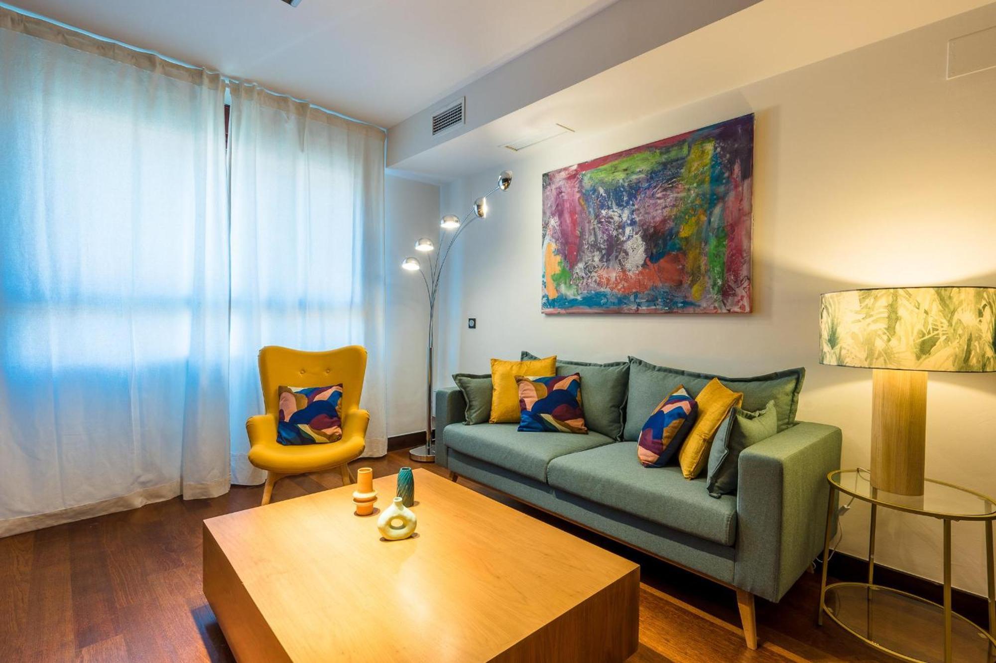 San Bernardo Home Free Parking Севиля Екстериор снимка
