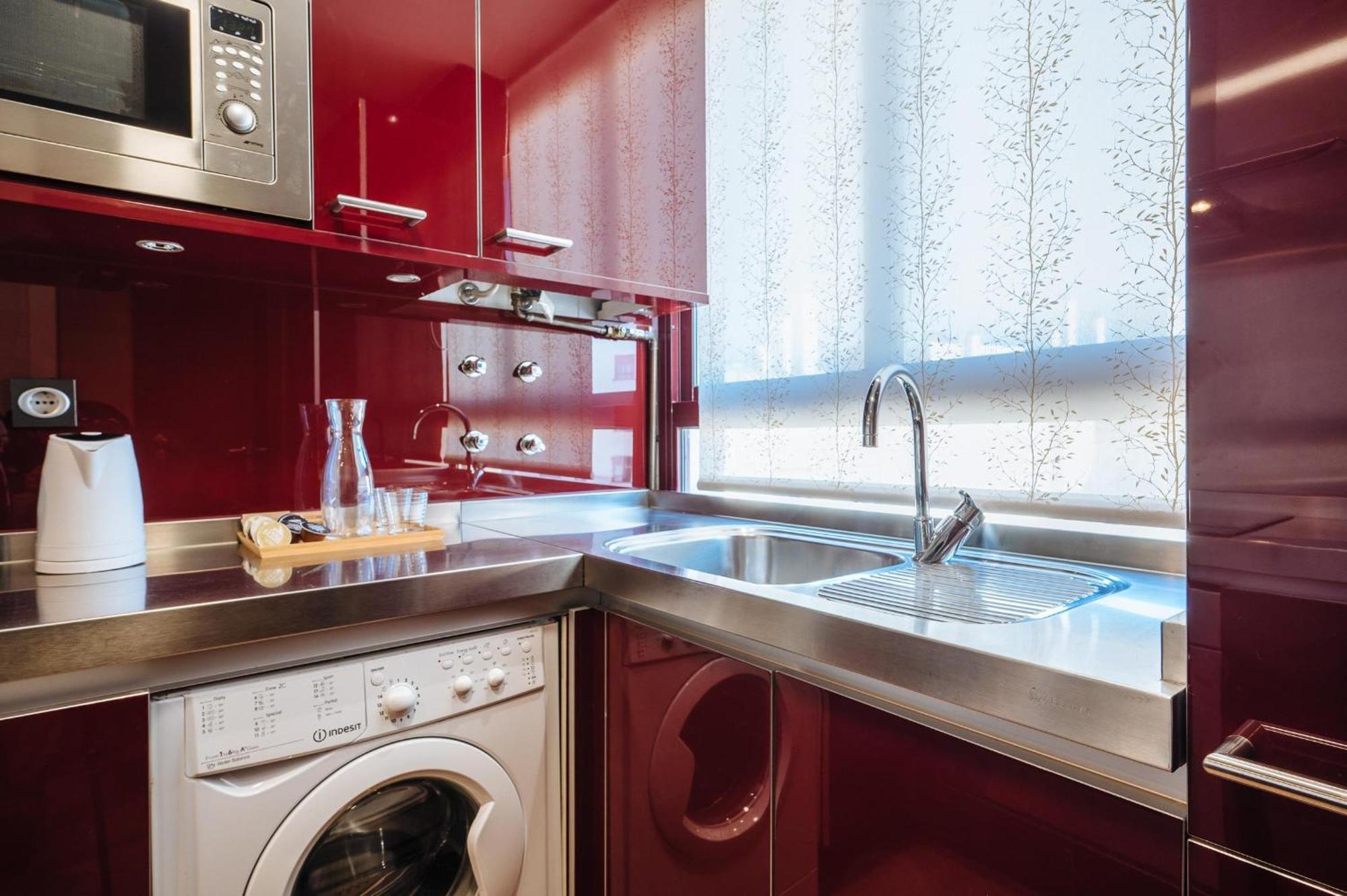 San Bernardo Home Free Parking Севиля Екстериор снимка